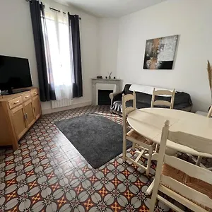 Appart 3 Pieces Centre-ville St-raphael - Près Zone Piétonne - 500m Des Plages Appartement Saint-Raphaël