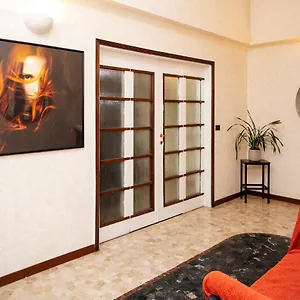 Central Apartment Apartment Milan