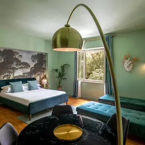 Spanish Steps Apartment Rome