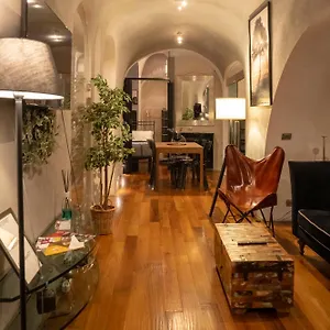 Domus Ciancaleoni - Colosseum - Rione Monti Apartment Rome
